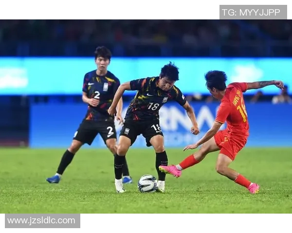 广州足球队在亚运会积分榜上以62分稳居第一名展现强劲实力 广州足球队在亚运会积分榜上以62分稳居第一名展现强劲实力