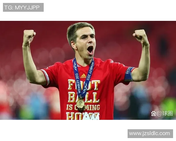 德国足球明星小猪的传奇故事与辉煌成就回顾 德国足球明星小猪的传奇故事与辉煌成就回顾