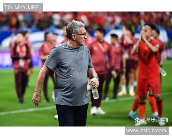 拍卖足球明星的身份揭晓他们的身价和影响力如何引发关注