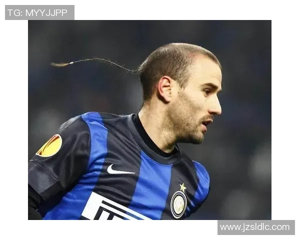 足球明星发型全解析从经典到潮流的定型图鉴赏与搭配技巧 足球明星发型全解析从经典到潮流的定型图鉴赏与搭配技巧