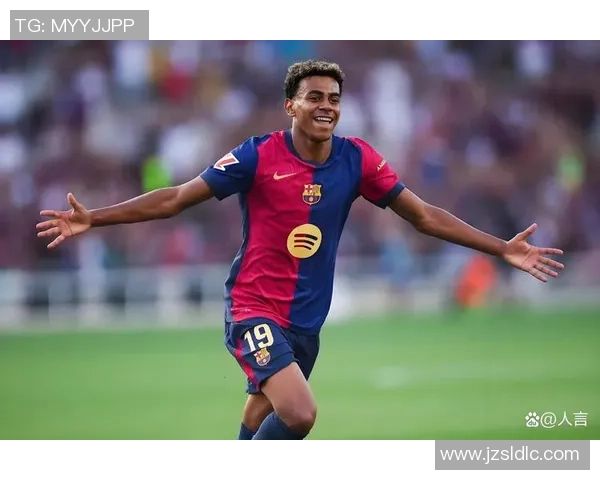 足球明星王朝的崛起与辉煌历程探秘及其对全球足球的影响 足球明星王朝的崛起与辉煌历程探秘及其对全球足球的影响